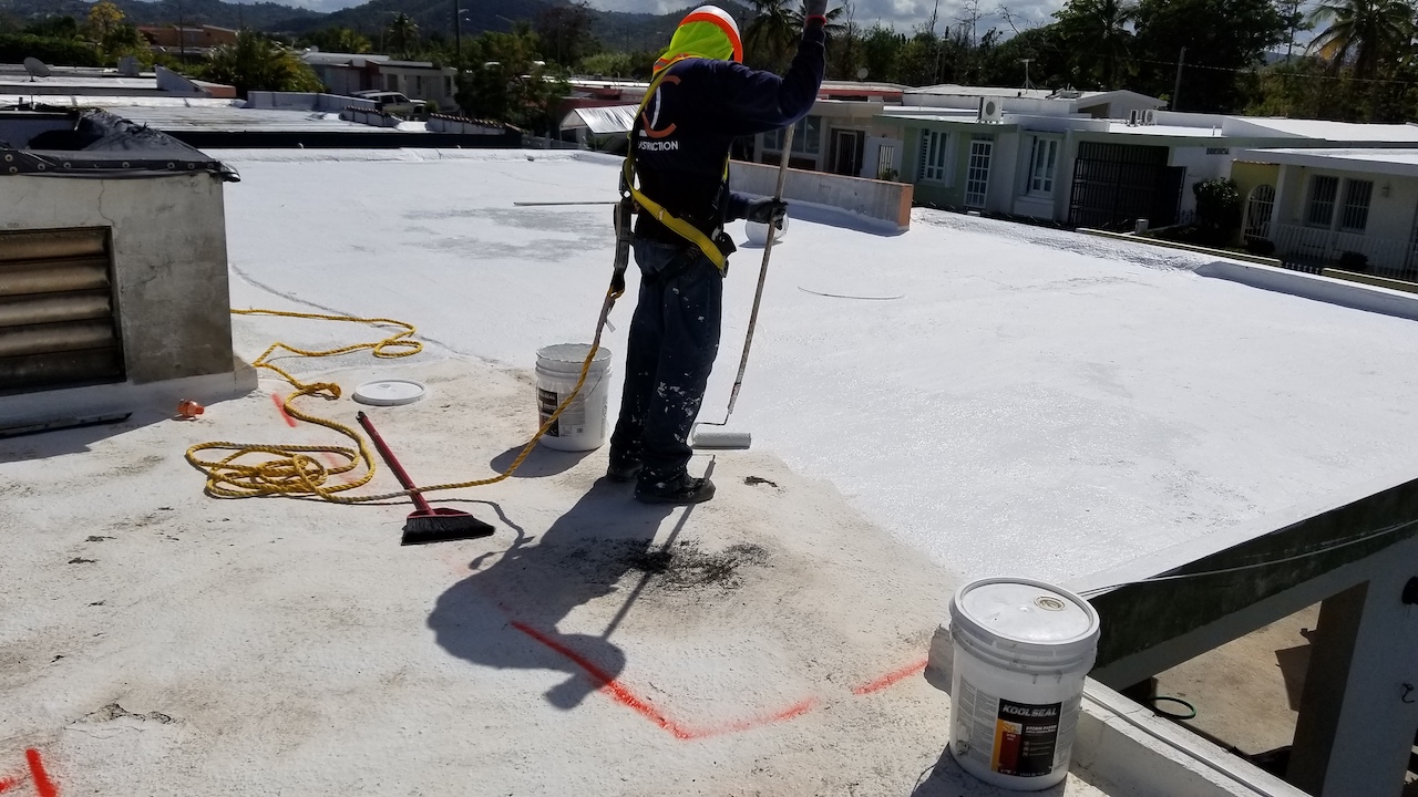 Aplicacion de Primer area de techo