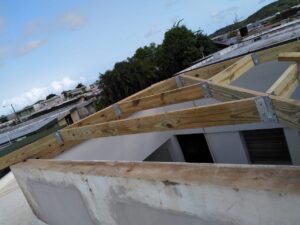 Fotos Construccion del techo en Galvalume